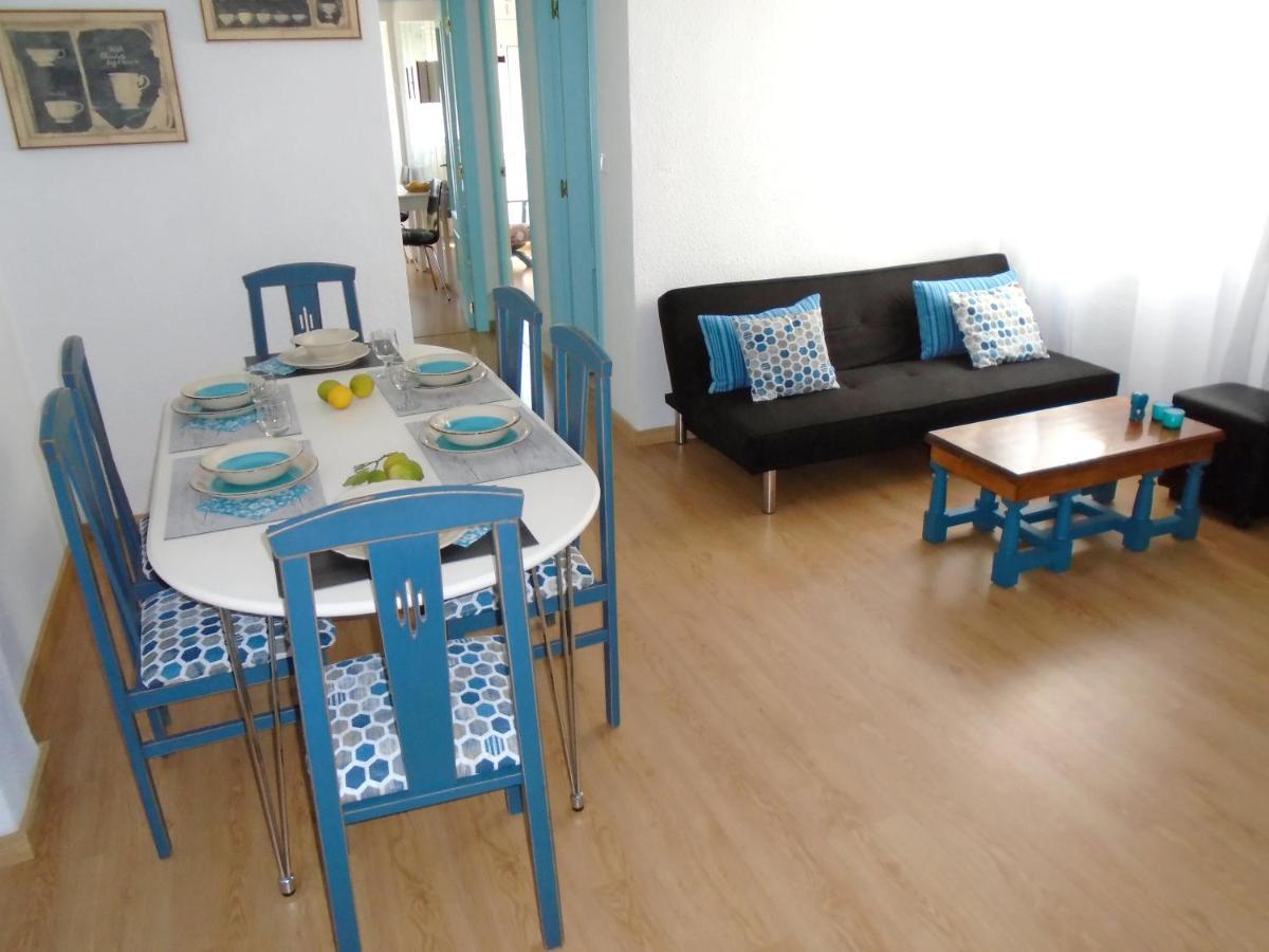 Apartment Grao: Youthful Summer Retreat On Spain's